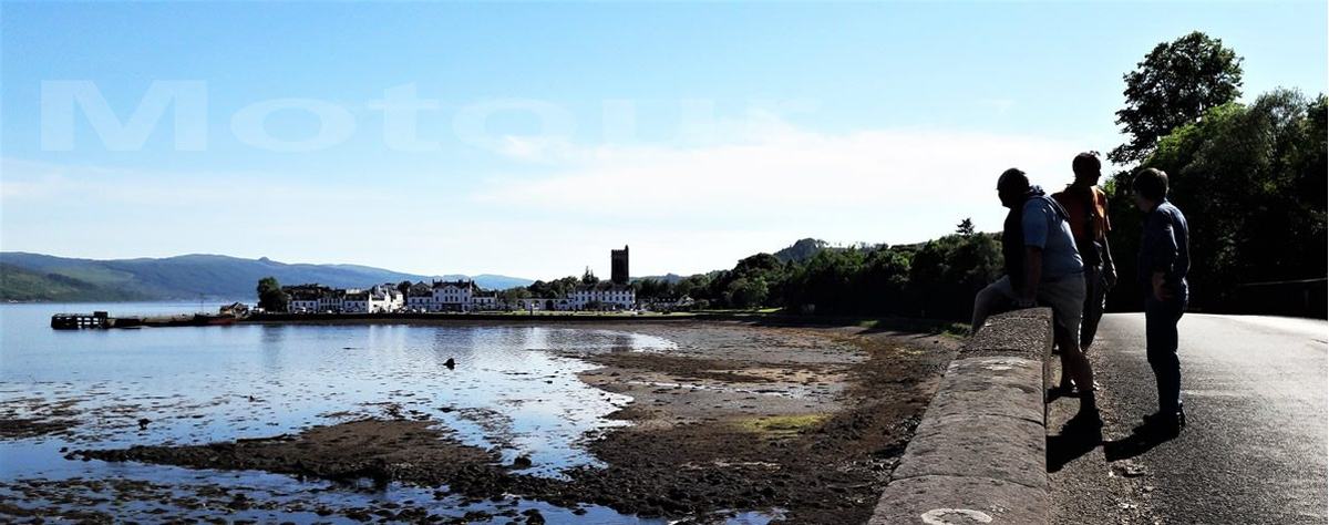 Inveraray stadje Schotland tijdens motortoer Schotland